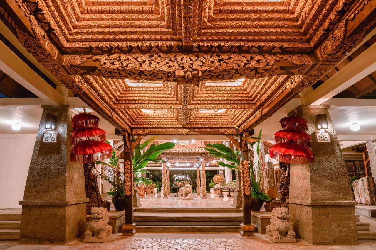 Hotel Kumala Pantai Legian Exteriör bild