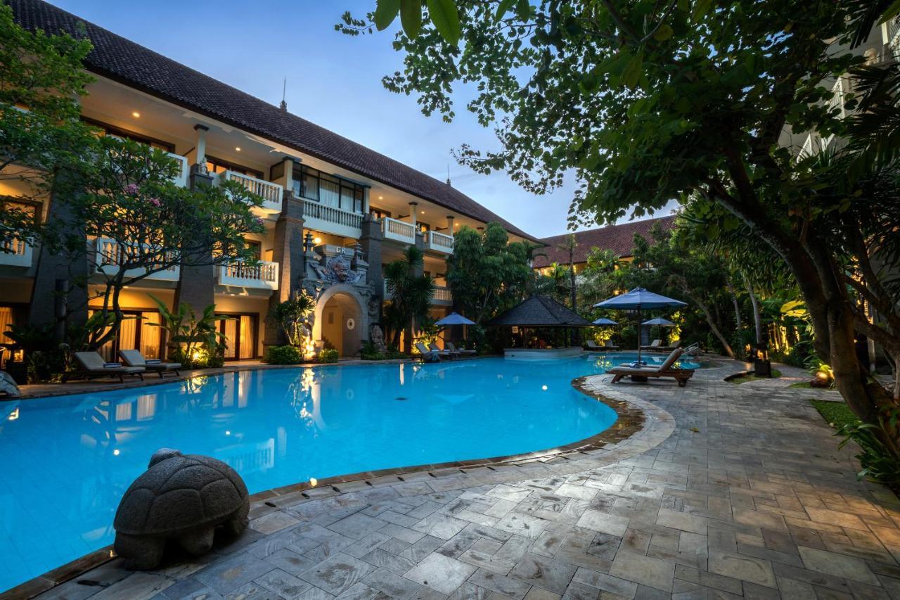 Hotel Kumala Pantai Legian Exteriör bild