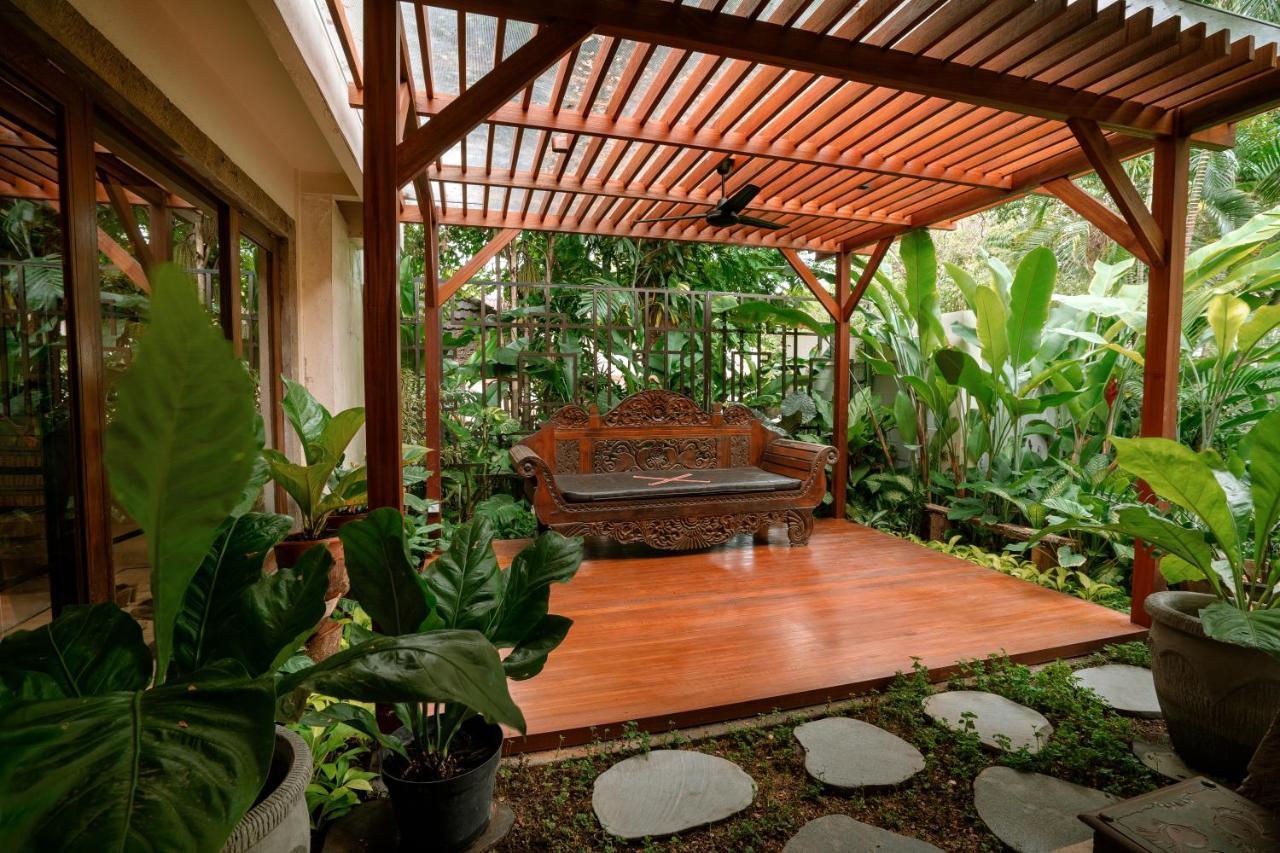Hotel Kumala Pantai Legian Exteriör bild