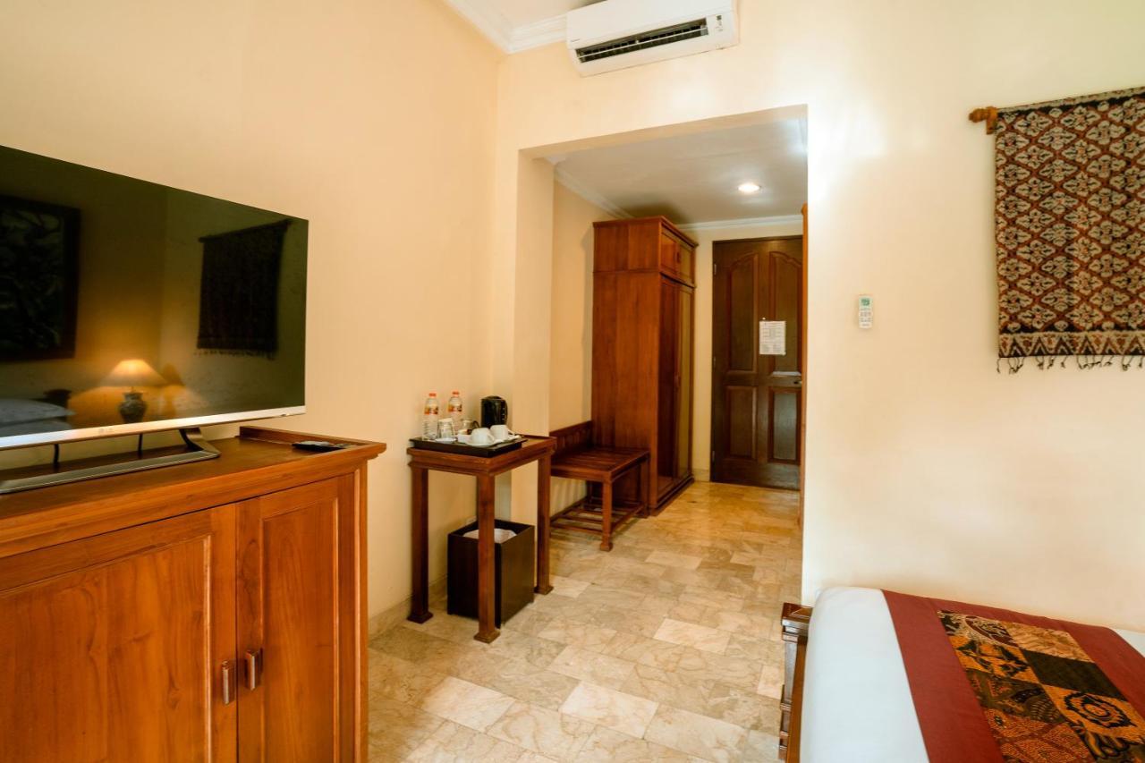 Hotel Kumala Pantai Legian Exteriör bild