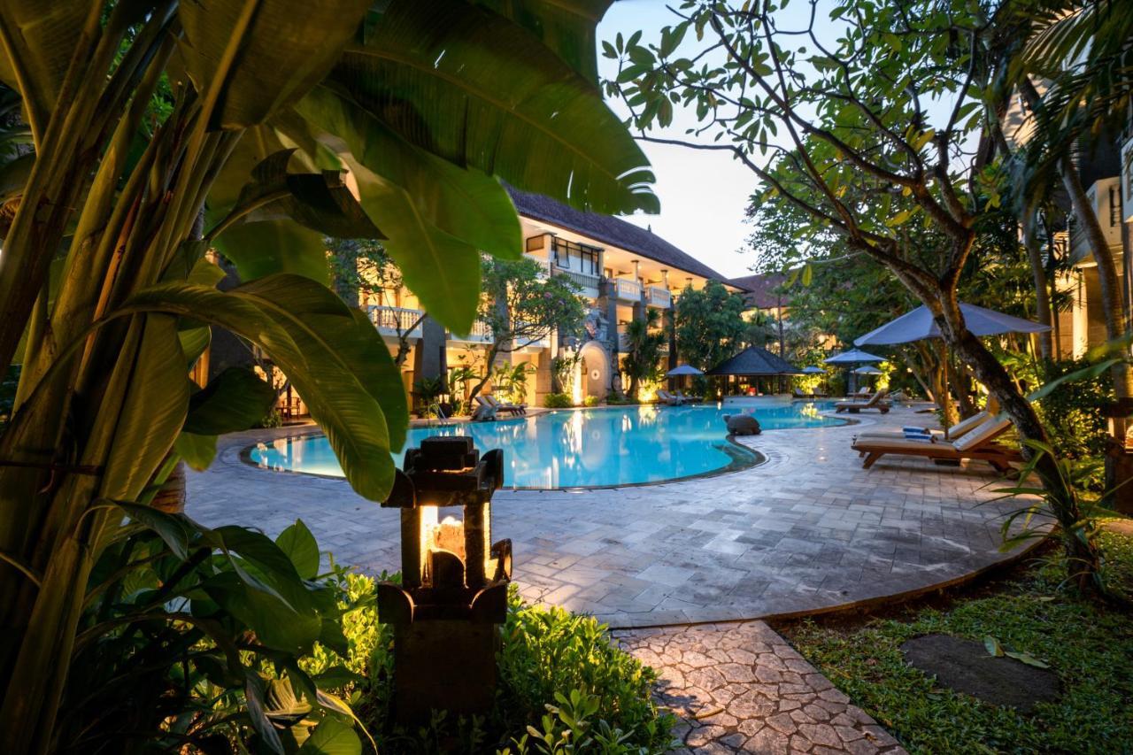 Hotel Kumala Pantai Legian Exteriör bild