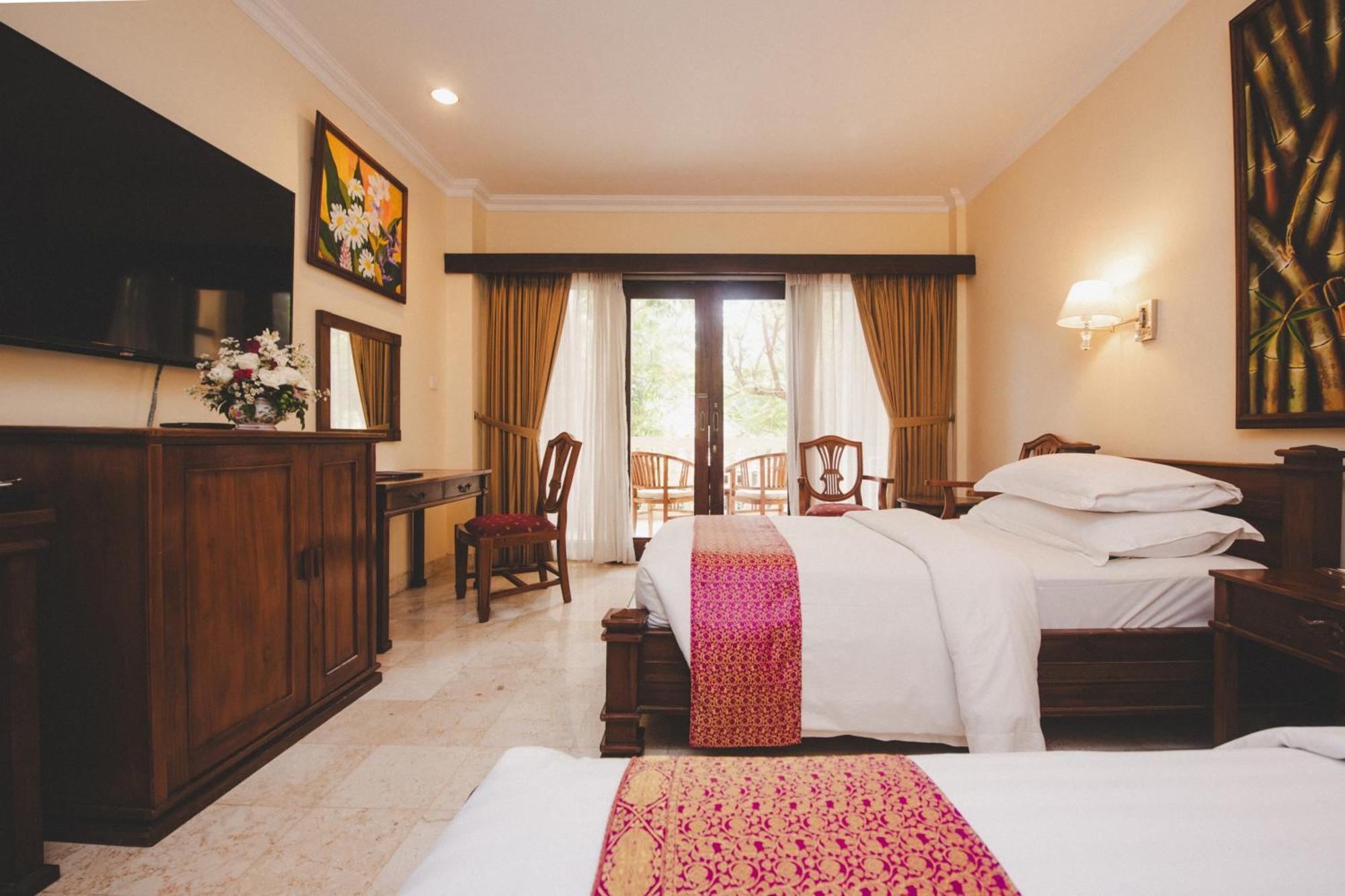 Hotel Kumala Pantai Legian Exteriör bild