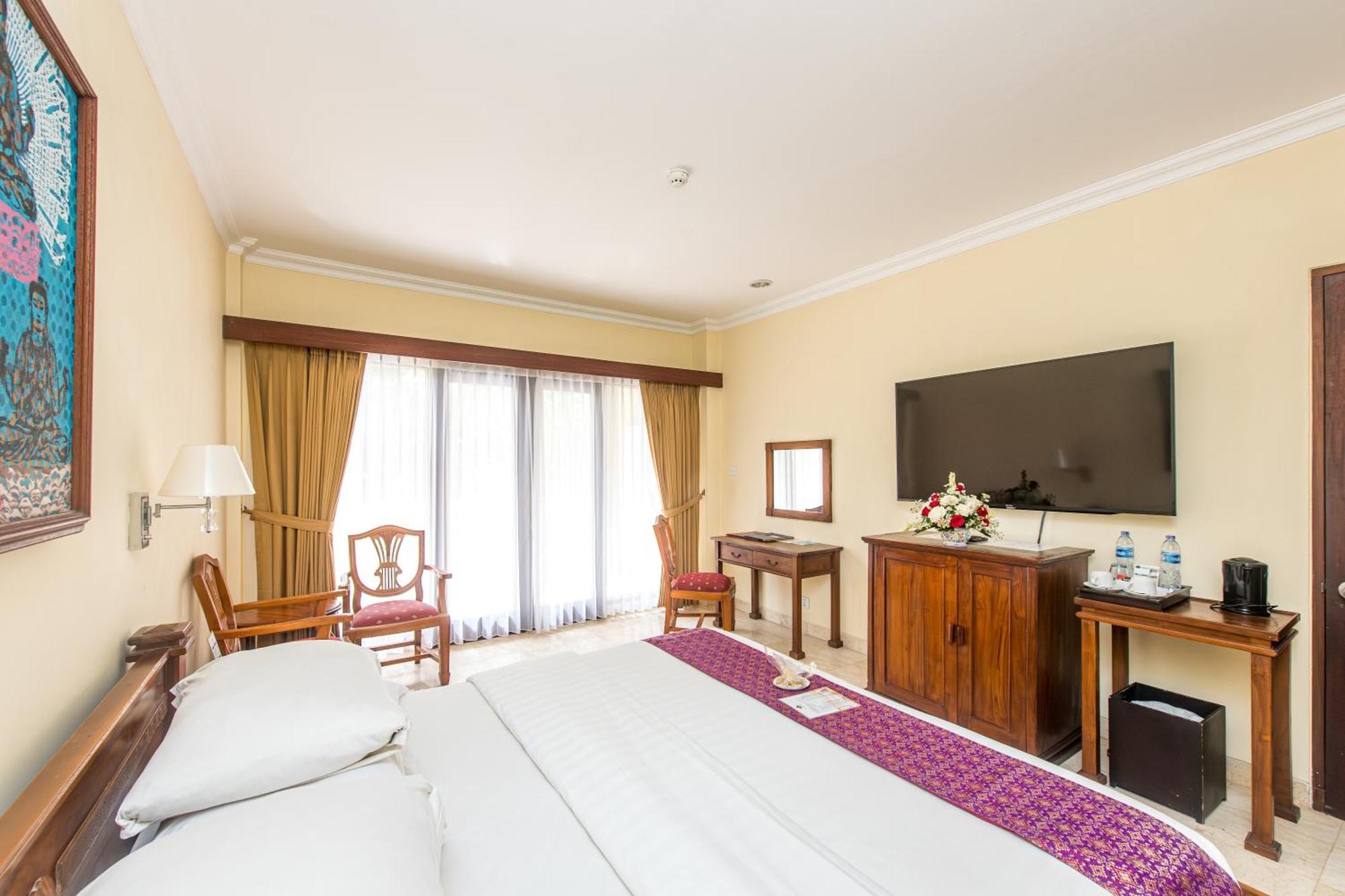 Hotel Kumala Pantai Legian Exteriör bild